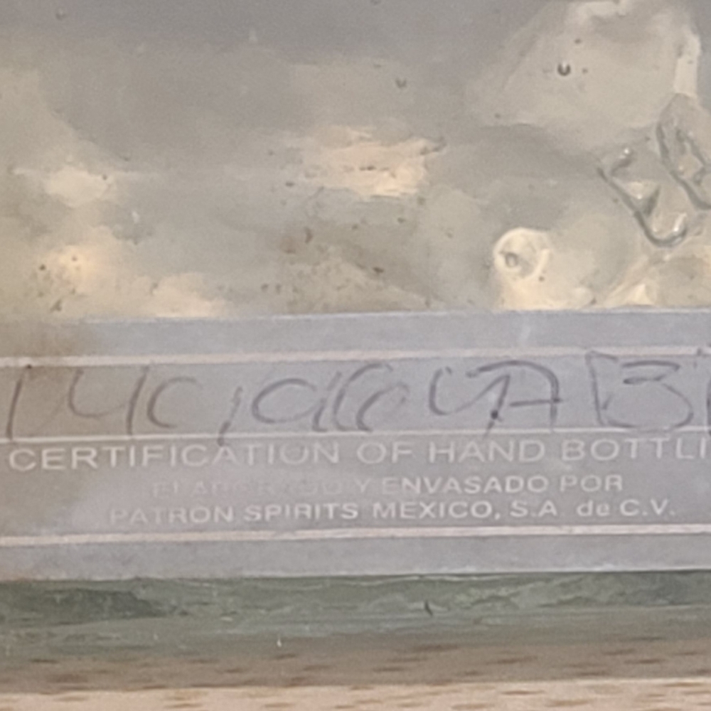 Empty bottle - Picture 5 of 6